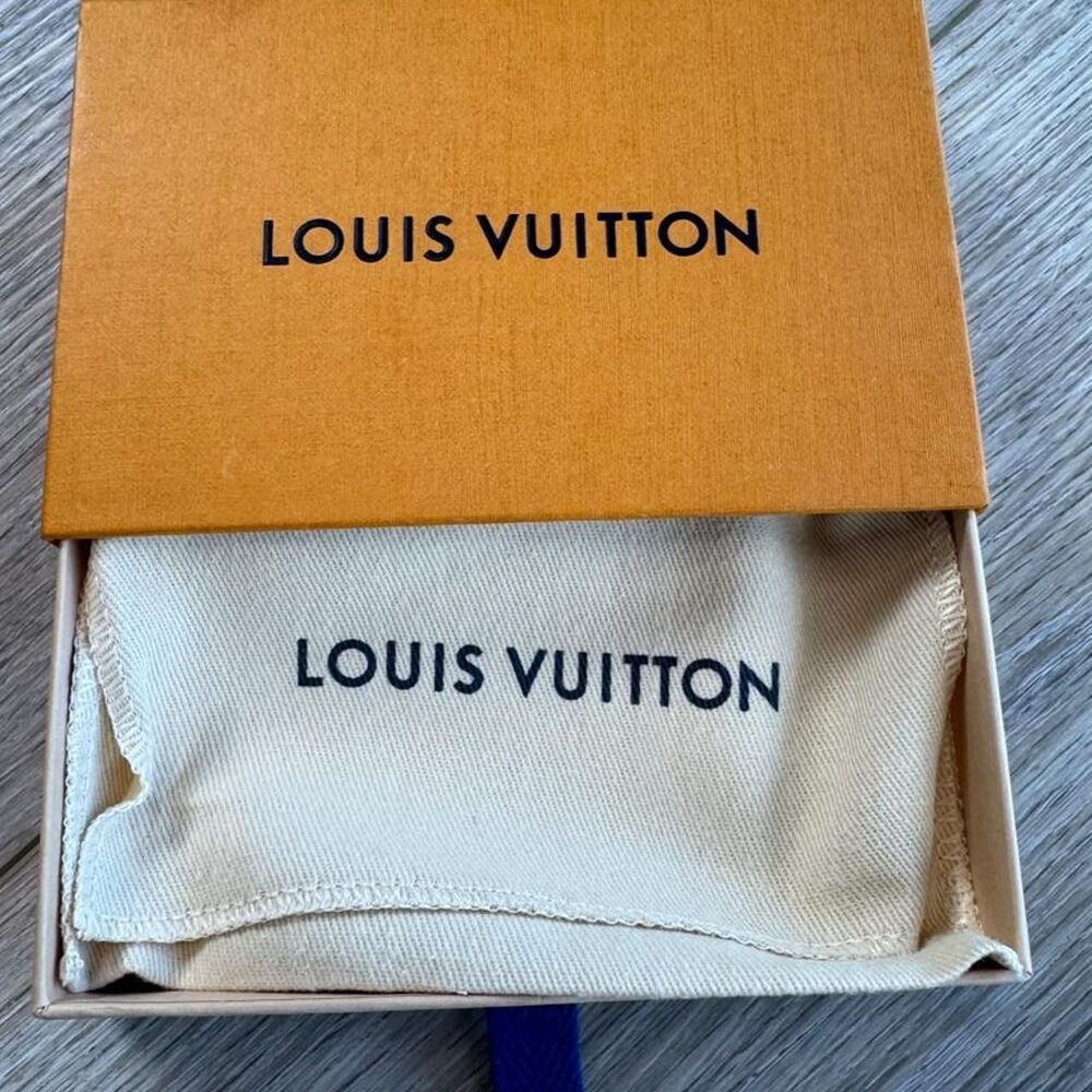 Louis-vuitton Yellow and Gold Storage-and-organisation
